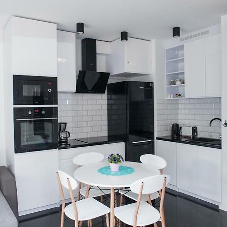 Apartament Winogrady Hawelanska Poznań Esterno foto