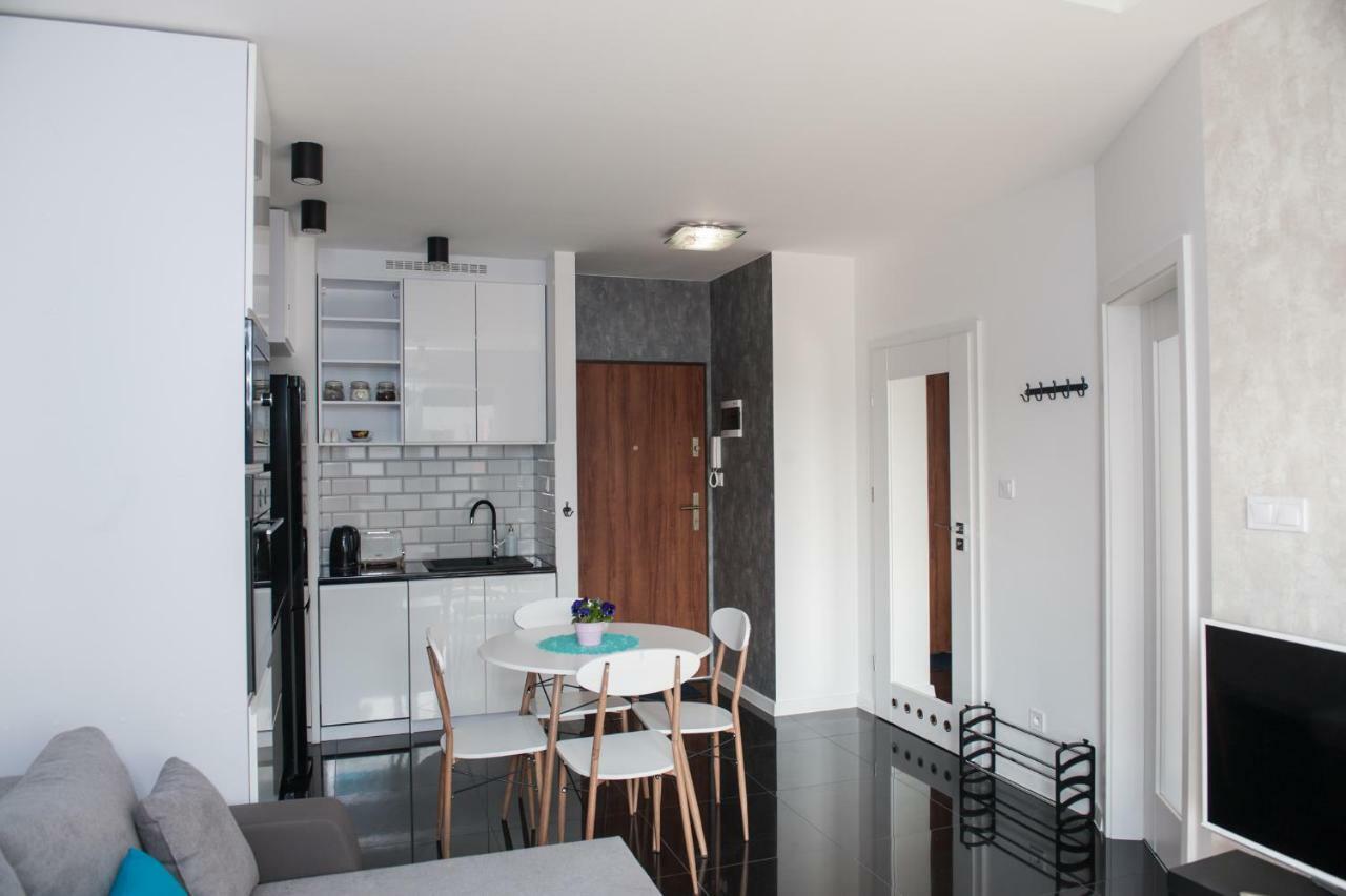 Apartament Winogrady Hawelanska Poznań Esterno foto